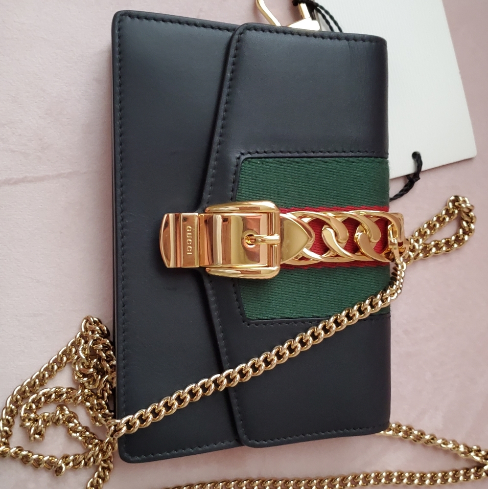 Gucci Sylvie super mini *SOLD ON EBAY*